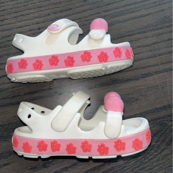 Crocs: Kids’ Crocband Cruiser Pet Sandal - Picture 3 of 6